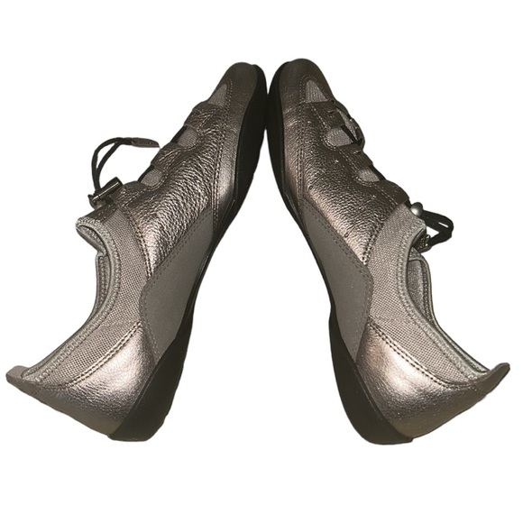 ECCO Bluma Metallic Bronze Toggle Comfort Low Top Sneakers Flats - 38 / 7 - 7.5 - Picture 11 of 16